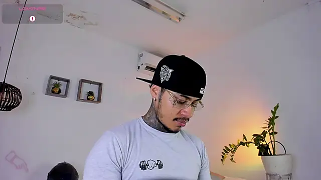 Snapshot of JordanSmiith_ chatting on 23, 2, 2025 JordanSmiith  online show from 23, 2, 2025