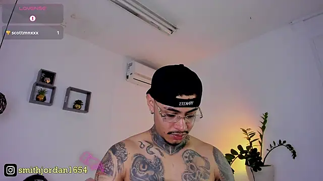 Snapshot of JordanSmiith_ chatting on 27, 2, 2025 JordanSmiith  online show from 27, 2, 2025