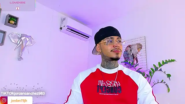 JordanSmiith  online show from 16, 5, 2026