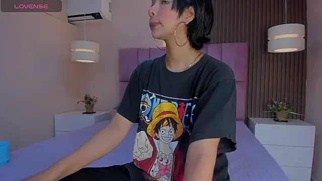 chloe watson  online show from 5, 12, 2025