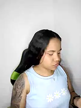Snapshot of leila_22 chatting on 26, 1, 2025 leila 22 online show from 26, 1, 2025