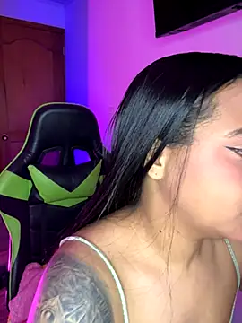 leila 22 online show from 2, 10, 2025