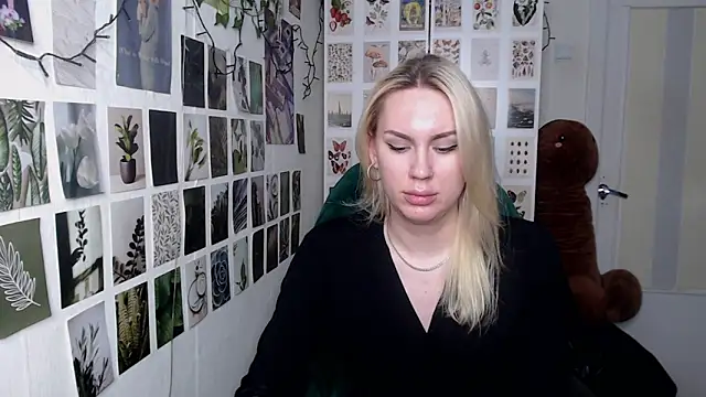 Snapshot of CapriScorpion chatting on 12, 1, 2026 CapriScorpion online show from 12, 1, 2026