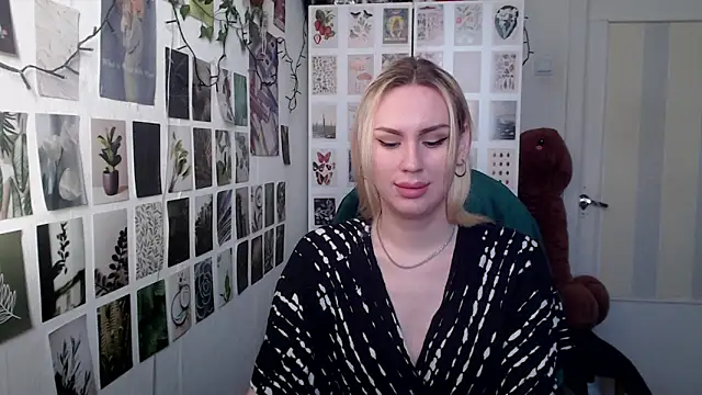 Snapshot of CapriScorpion chatting on 3, 2, 2026 CapriScorpion online show from 3, 2, 2026