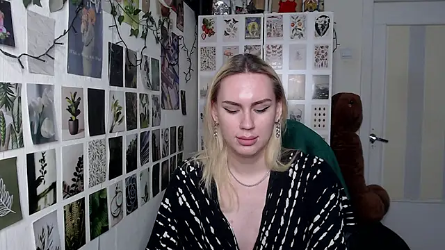 Snapshot of CapriScorpion chatting on 4, 2, 2026 CapriScorpion online show from 4, 2, 2026