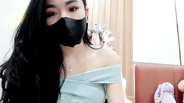 Snapshot of Lita-Julia chatting on 18, 9, 2025 Lita-Julia online show from 18, 9, 2025