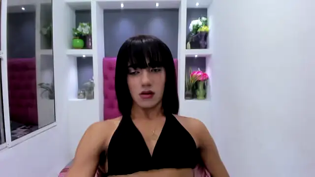 KatrinaQueen1 online show from 5, 1, 2025
