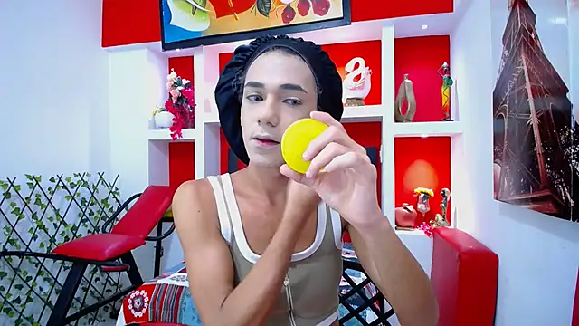 Snapshot of KatrinaQueen1 chatting on 29, 11, 2025 KatrinaQueen1 online show from 29, 11, 2025