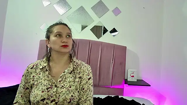 Melissa Milf of online show from 13, 1, 2025