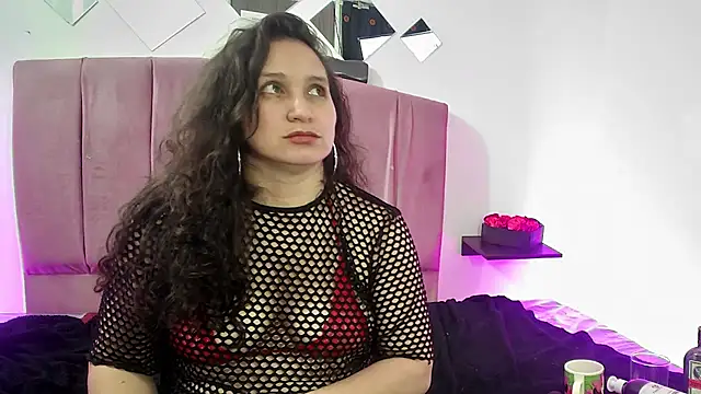 Melissa Milf of online show from 6, 2, 2025