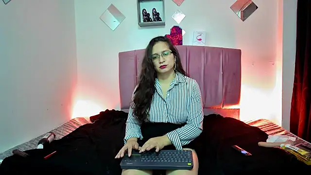 Melissa Milf of online show from 15, 3, 2025