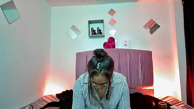 Melissa Milf of online show from 15, 3, 2025