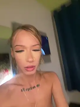 Leyladieistso47 online show from 3, 1, 2025