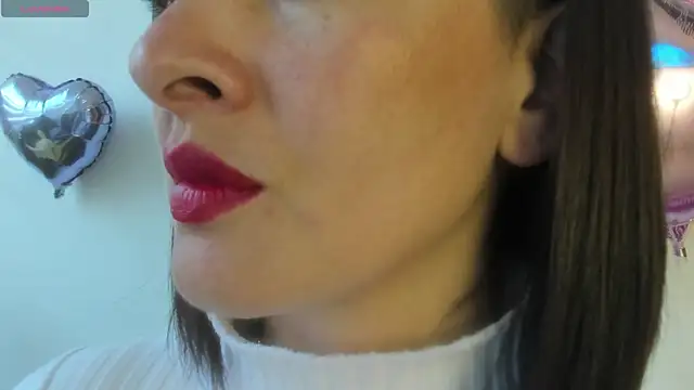 Snapshot of queen_fetish chatting on 3, 6, 2026 queen fetish online show from 3, 6, 2026