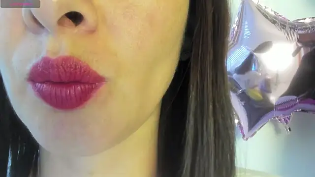 Snapshot of queen_fetish chatting on 9, 6, 2026 queen fetish online show from 9, 6, 2026