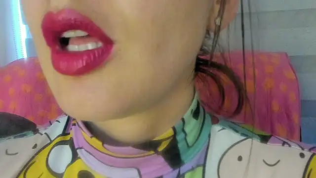 Snapshot of queen_fetish chatting on 6, 7, 2026 queen fetish online show from 6, 7, 2026