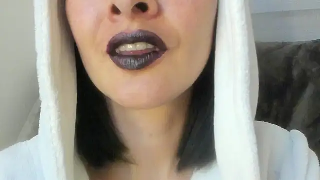 Snapshot of queen_fetish chatting on 15, 7, 2026 queen fetish online show from 15, 7, 2026