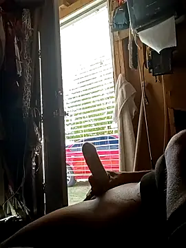 prettyboi6992 online show from 13, 4, 2026