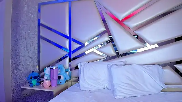 Snapshot of Miia002 chatting on 3, 11, 2025 Miia002 online show from 3, 11, 2025