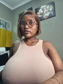 Snapshot of Bustygoddess32 chatting on 7, 3, 2025 Bustygoddess32 online show from 7, 3, 2025