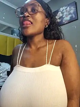 Snapshot of Bustygoddess32 chatting on 20, 3, 2025 Bustygoddess32 online show from 20, 3, 2025