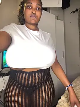 Bustygoddess32 online show from 29, 4, 2026