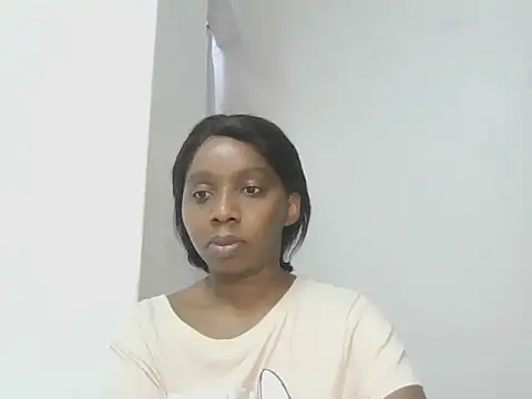 Snapshot of Sexxybella27 chatting on 6, 10, 2025 Sexxybella27 online show from 6, 10, 2025