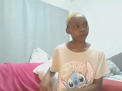 Snapshot of Sexxybella27 chatting on 5, 2, 2026 Sexxybella27 online show from 5, 2, 2026