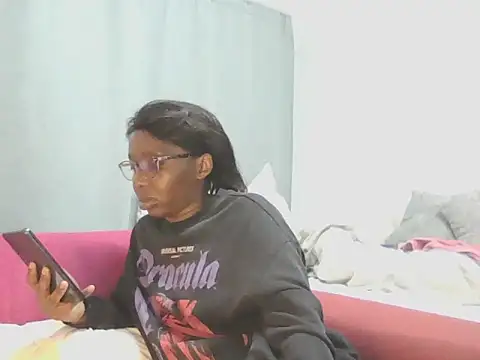 Snapshot of Sexxybella27 chatting on 11, 6, 2026 Sexxybella27 online show from 11, 6, 2026