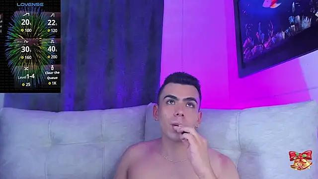 Snapshot of Jey_keler1 chatting on 13, 12, 2024 Jey keler1 online show from 13, 12, 2024