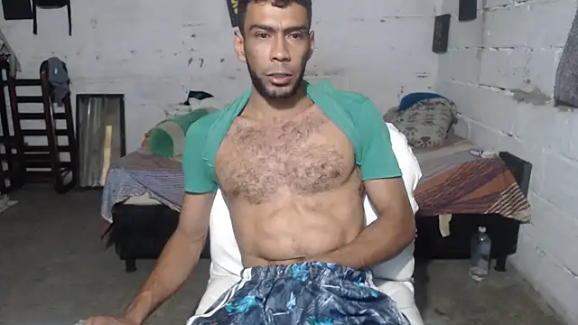 Snapshot of erik_alexander chatting on 23, 10, 2025 erik alexander online show from 23, 10, 2025