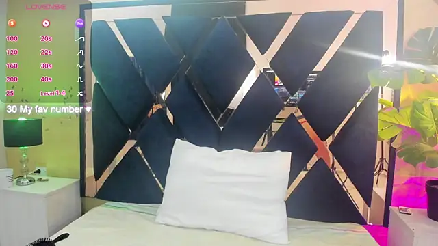 eva loreti online show from 3, 10, 2025