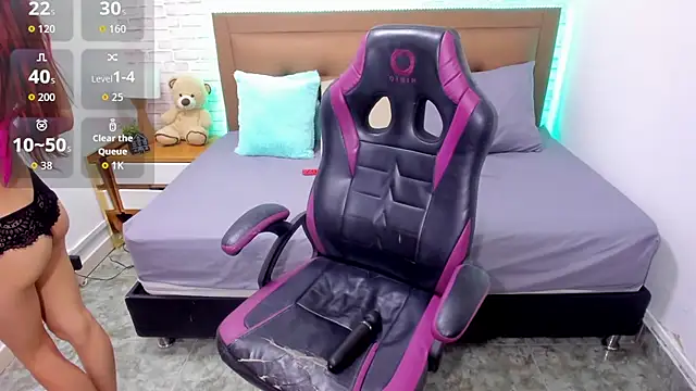 julieth love  online show from 3, 10, 2025