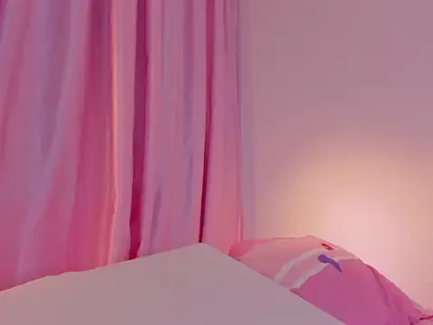 Snapshot of ema_boobs_ chatting on 4, 11, 2025 ema boobs online show from 4, 11, 2025