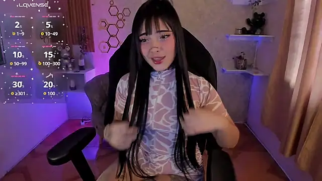 Snapshot of mia_catt05 chatting on 17, 10, 2025 mia catt05 online show from 17, 10, 2025