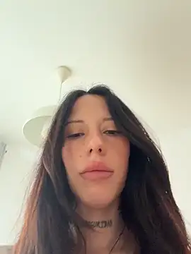 BellaGiaxx online show from 13, 5, 2026