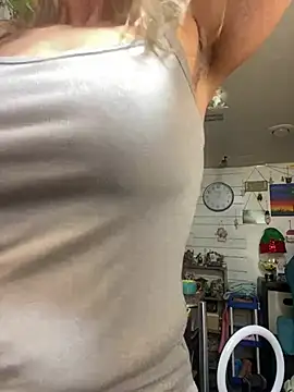 TrenaAnne online show from 22, 12, 2024