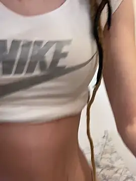 Snapshot of Elisa_Happylegs chatting on 7, 2, 2025 Elisa Happylegs online show from 7, 2, 2025
