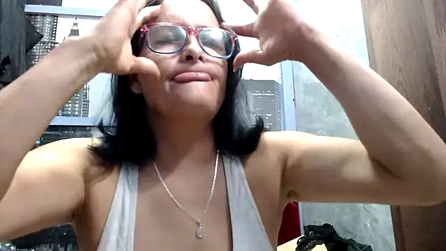 Snapshot of Nastylatinaxxx chatting on 6, 4, 2026 Nastylatinaxxx online show from 6, 4, 2026