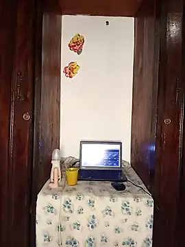 The-Peach-Flexer online show from 15, 11, 2025