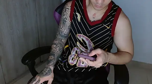 Sisoyalejo420 online show from 4, 1, 2025