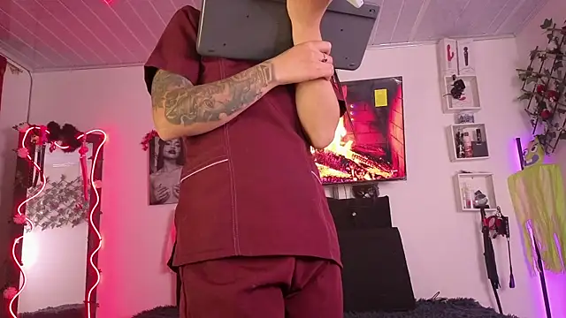 Alaia Asuka online show from 23, 10, 2025