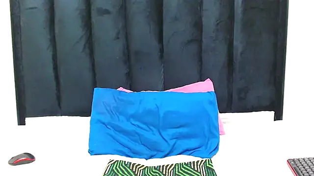 EBONY WILD ASS online show from 8, 5, 2026
