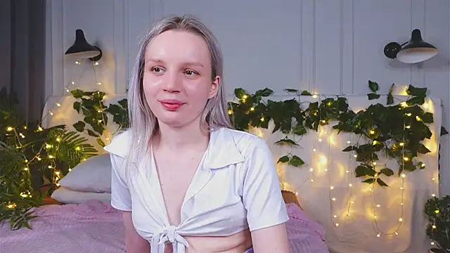 Beatrica Klein online show from 8, 3, 2025