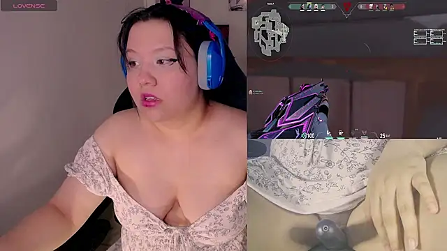 crystal7u7 online show from 4, 12, 2024