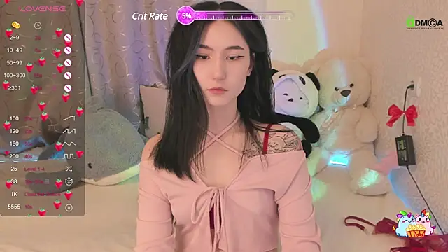Snapshot of EmmaHixLove chatting on 8, 1, 2025 EmmaHixLove online show from 8, 1, 2025
