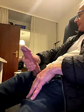 Snapshot of Frank22xx chatting on 26, 10, 2025 Frank22xx online show from 26, 10, 2025