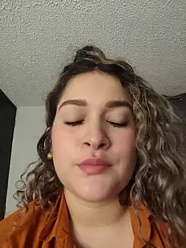 Sara smiiith211 online show from 3, 5, 2026