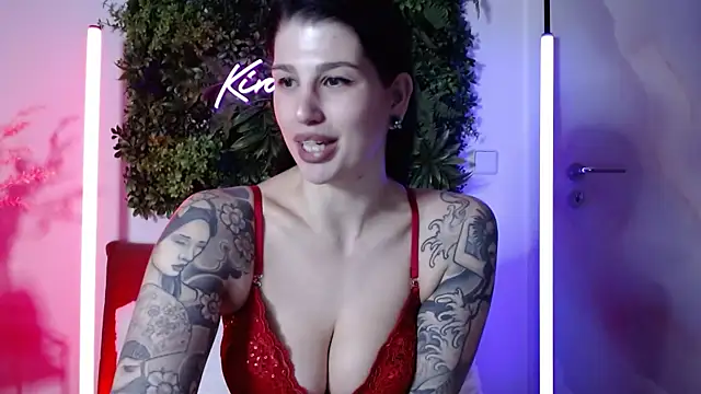 KiraKane1 online show from 13, 2, 2025