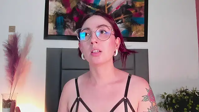 Emilywatsonn online show from 20, 3, 2025